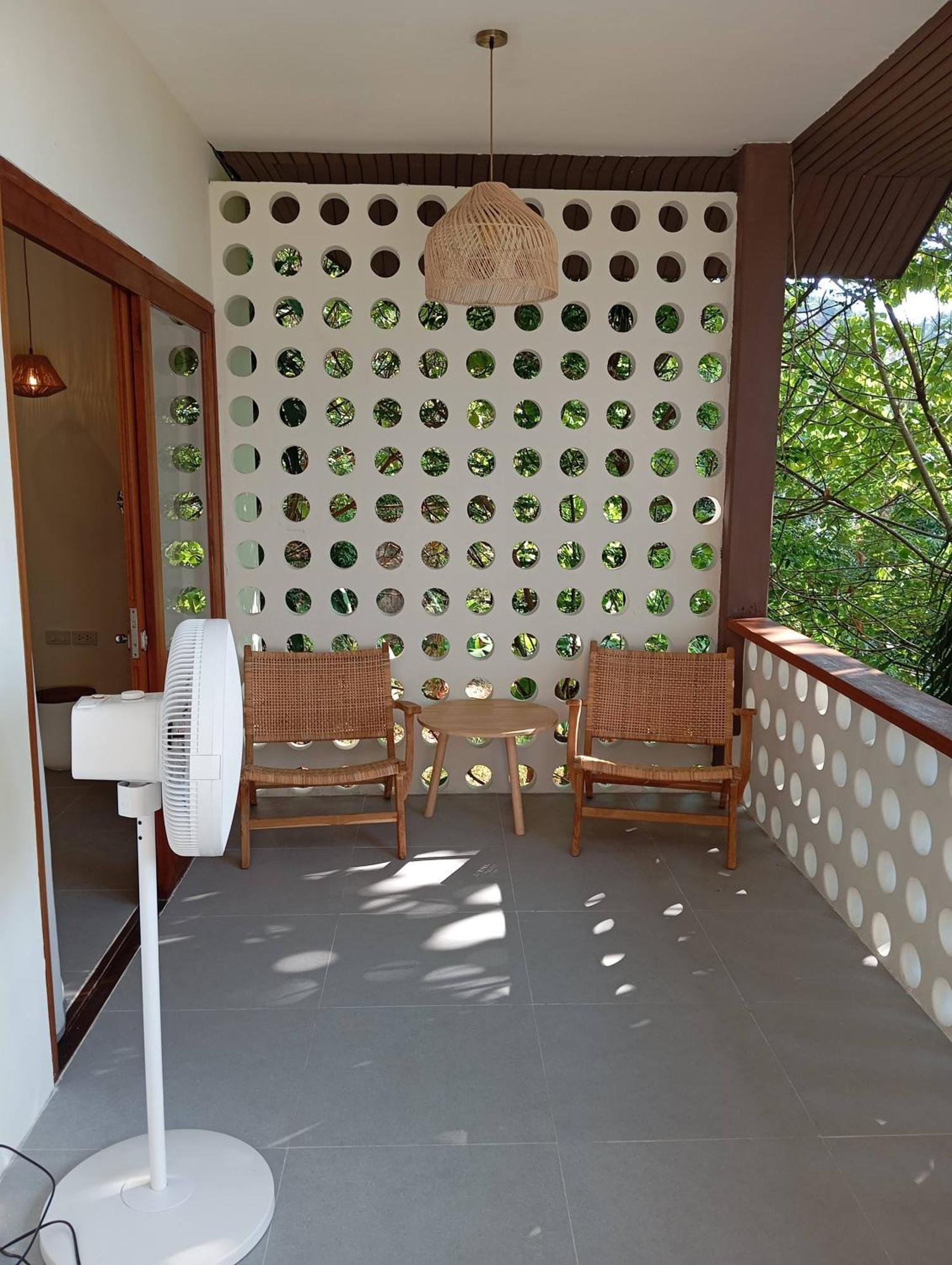 Crocus Garden Villa Haad Yao Room photo