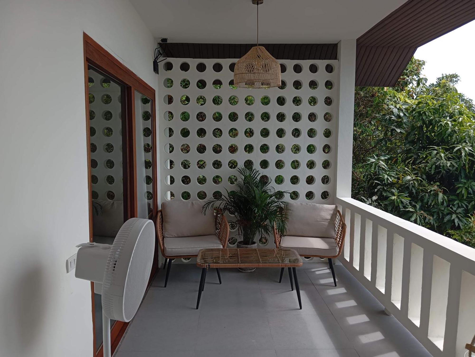 Crocus Garden Villa Haad Yao Exterior photo